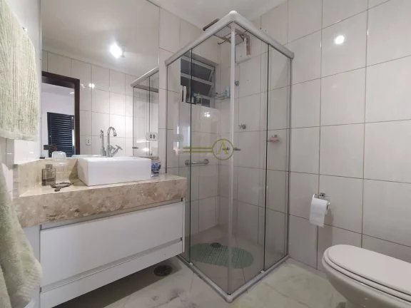 Imagem Apartamento á venda Apenas 400 metros da praia vista mar e morro definitiva