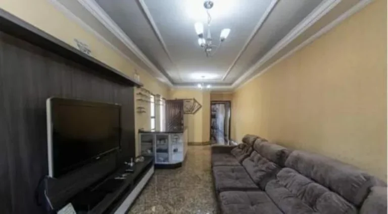 Imagem Sobrado para Venda por R$790.000,00 com 220m², 3 dormitórios, 1 suite e 5 vagas - Penha, São paulo / SP - Cód. BDI37397