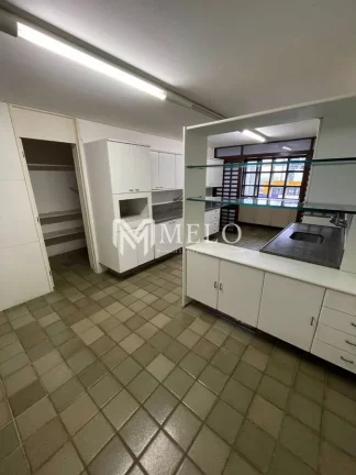 Imagem Oportunidade em PIEDADE: 300m², 04Qts, 03 SUITES, 01WC, 03VAGAS..