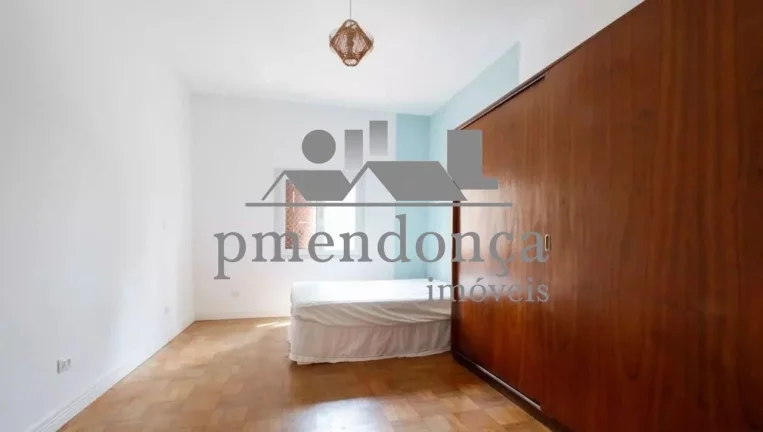 Imagem Apartamento reformado em Pinheiros, com 95m² com 2 quartos.