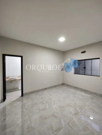 Imagem Imperdível! Casa à venda em Rio Verde-GO, Residencial Gameleira 3 quartos, 1 suíte, 1 sala, 2 vagas de garagem, 103m².