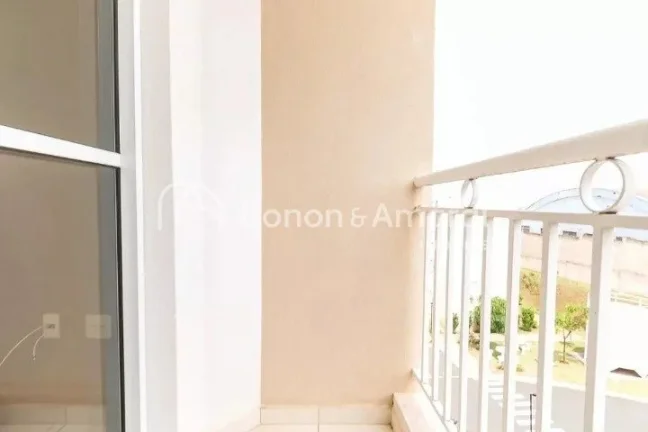 Imagem Apartamento à venda no Condomínio Lumini 1, no bairro Santa Genebra em Campinas. Planta bem distri...