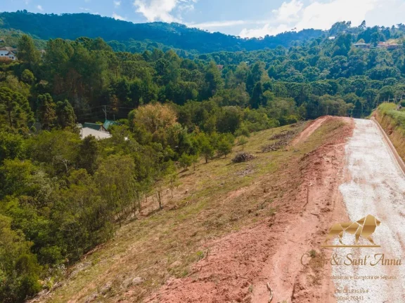 Imagem Terrenos a venda em Condomínio fechado em Campos do Jordão-SP