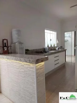 Imagem Casa para Venda em Limeira, Jardim Porto Real IV, 3 dormitórios, 1 suíte, 3 banheiros, 2 vagas