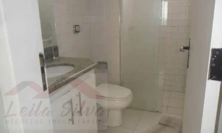 Imagem Tudo isso com localização privilegiada, próximo a escolas, supermercados, hospitais e faculdades.