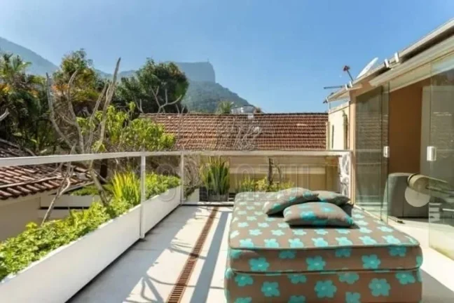 Imagem Jardim Botânico – Rua Peri | Residencial › Casa 4 quarto(s) à Venda
