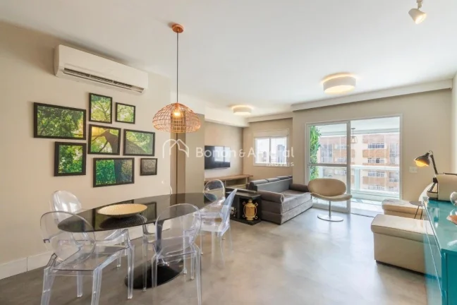 Imagem Com 83,60m² de área útil, este apartamento oferece ambientes integrados e climatizados que aliam ...