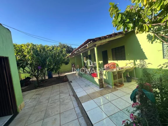 Imagem Casa com 3 dormitórios à venda, 120 m² por R$ 250.000,00 - Jardim Leonora - Itumbiara/GO