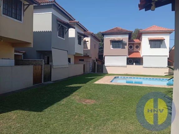 Imagem VENDO DUPLEX DE 2 QUARTOS EM CONDOMINO FECHADO