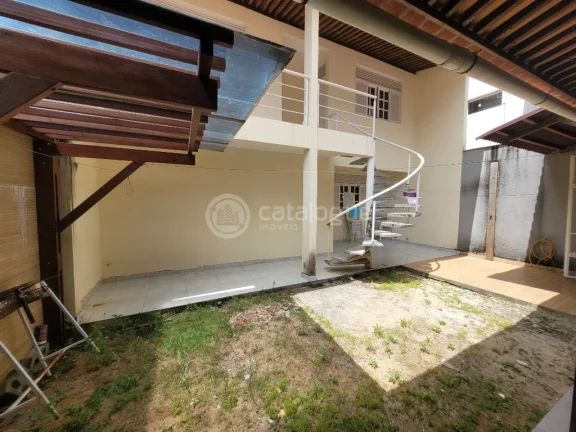 Imagem Casa à venda no bairro Tirol, Natal: 3 dormitórios, edícula com 2 suítes