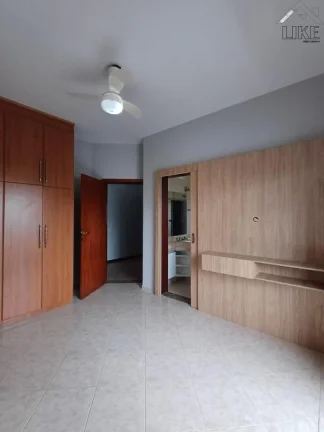 Imagem "Casa Mobiliada à Venda em Condomínio Fechado - Altos da Serra II, Urbanova, São José dos Campos - 309m²"