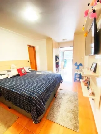 Imagem Sobrado com 165 m² 3 Dormitorios sendo 2 Suites 2 Vagas de Garagens