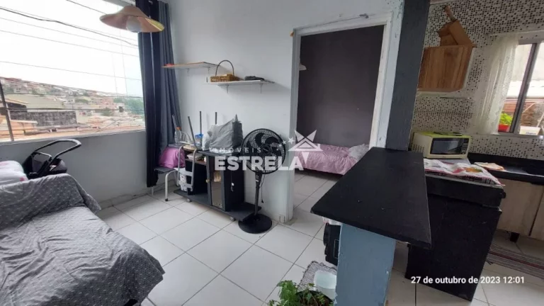Imagem CASA À VENDA PRÓXIMO AO CENTRO DE COTIA/SP