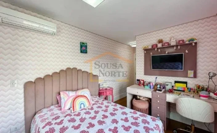 Imagem Apartamento espaçoso com 200m², composto por 3 dormitórios, sendo 3 suítes, com ambientes reform...