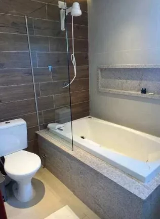 Imagem Casa de condomínio à venda em Ipojuca, Muro Alto, com 6 quartos, 260m2