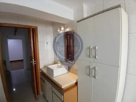 Imagem Venda de Casa Espaçosa na Vila Congonhas - São Paulo-SP: 4 Quartos, 2 Suítes, 2 Salas, 4 Banheiros, 6 Vagas de Garagem!