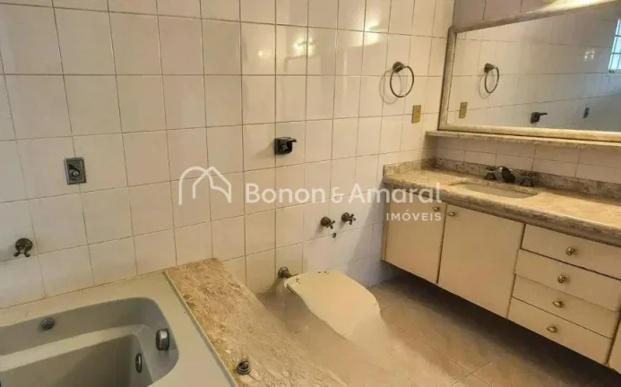 Imagem Casa à Venda no Jardim Sorirama (bolsão) - Sousas, Campinas/SP

Com arquitetura charmosa e espaço...