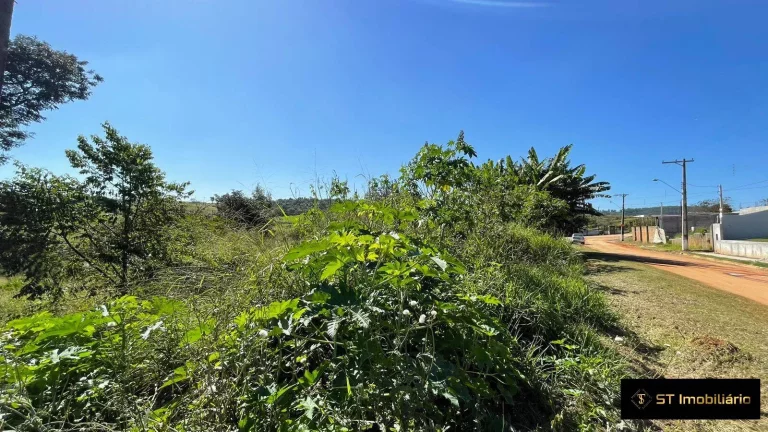 Imagem Lindo terreno de 1.000m² - Condomínio com Acesso a Represa em Atibaia/SP!