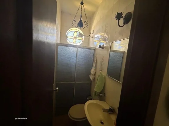 Imagem Apresentamos uma excelente casa localizada no charmoso bairro Santa Inês, a poucos metros da Avenid...