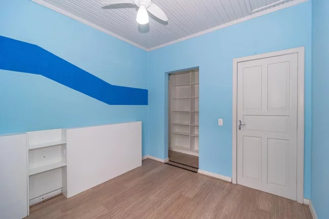 Imagem Casa Residencial de 4 quartos no bairro Campo Comprido