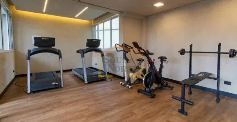Imagem Apartamento à venda. Conta com 3 dormitórios, sendo 1 suite, 2 banheiros, ambientes amplos, bem il...