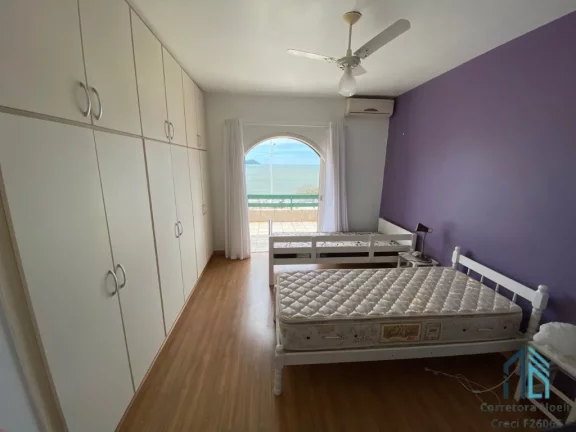 Imagem Terreno DUAS FRENTES, frente Mar, medindo, 1.102m2, permitido construções, até 5 andares. Piçarras SC