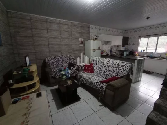 Imagem São 2 Casas 180m² com 6 mts de frente, 5 e 4 Cômodos, 1 suíte, 2 Vagas no Jardim Miranda D'Ávis, Mauá-SP