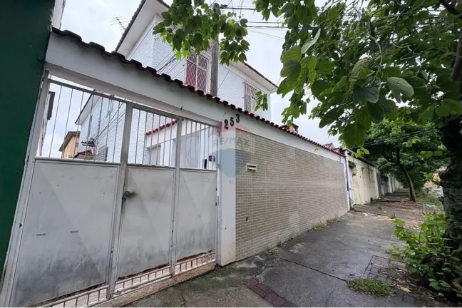 Imagem Apartamento com 50m² e 2 quartos em Cascadura. Rio de Janeiro,
