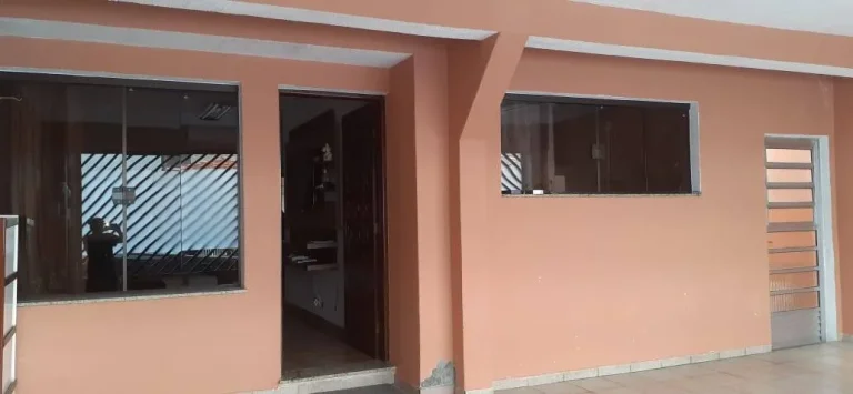 Imagem Sobrado Maravilhoso 4 Dormitorios sendo 1 Suite e 3 vagsa de Garagens
