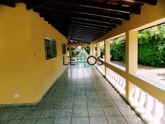 Imagem VENDE-SE CHACARA PARA EVENTOS ( EXCELENTE OPORTUNIDADE PARA INVESTIMENTO )