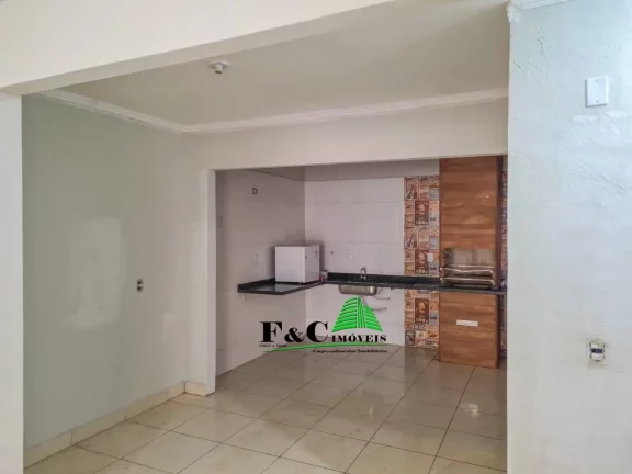 Imagem Casa / Sobrado para Venda em Pinhalzinho, --------------, 2 dormitórios, 2 banheiros, 2 vagas