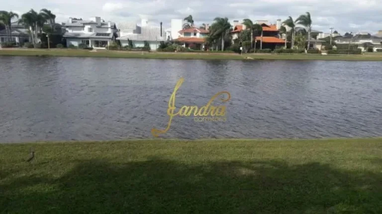 Imagem Sobrado Atlântida condomínio 4 suítes beira lago