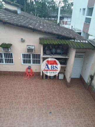 Imagem Sobrado com 5 dormitórios à venda por R$ 900.000,00 - Vila Paulista - Cubatão/SP