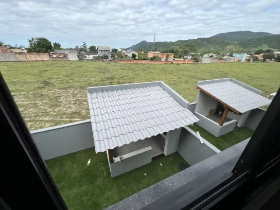 Imagem Casa / Sobrado para Venda em Florianópolis / SC no bairro São João do Rio Vermelho