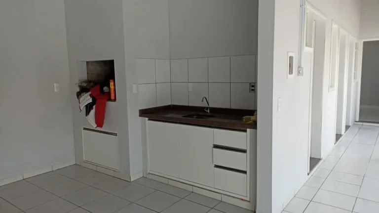 Imagem Casa Padrão para Venda e Aluguel em Centro Tijucas-SC