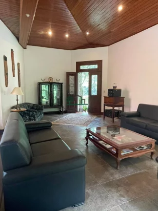 Imagem Casa com 4 Quartos à Venda, 650 m² em Parque Silvino Pereira - Cotia