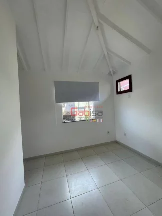 Imagem Casa com 3 Quartos e Espaço privativo de lazer à venda, em Condomínio com piscina, 150 m² por R$ 449.000 - Rasa - Armação dos Búzios/RJ