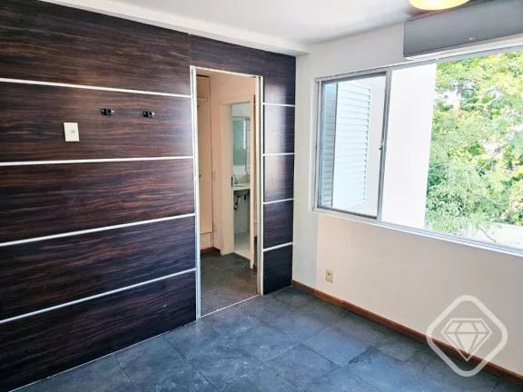 Imagem Casa espaçosa em Ipanema com suítes e pátio perfeito para a família.

Esta residência oferece 2...
