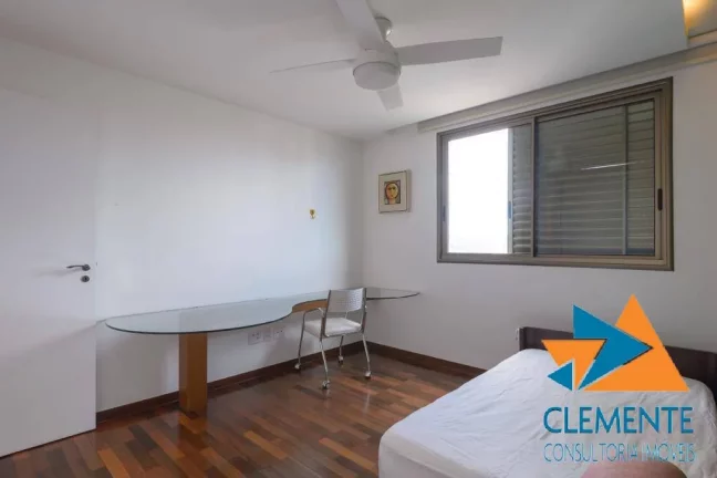 Imagem Apartamento 244 m² no Ed. Olympus, 04 quartos com 04 suítes