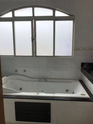 Imagem Apartamento com 4 dormitórios para alugar, 250 m² por R$ 3.850,00/mês - Centro - Santo André/SP