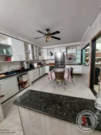 Imagem Sobrado 340m2 na Av. Rio Madeira