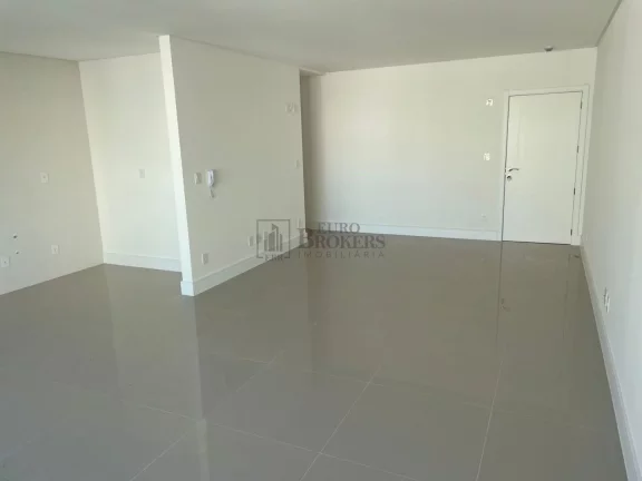 Imagem Apartamento Novo com 3 suítes à venda no Centro de Balneário Camboriú/SC