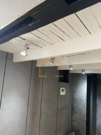 Imagem Loja na Galeria do Rock. Imóvel perfeito para investidores em edifício histórico de São Paulo, c...