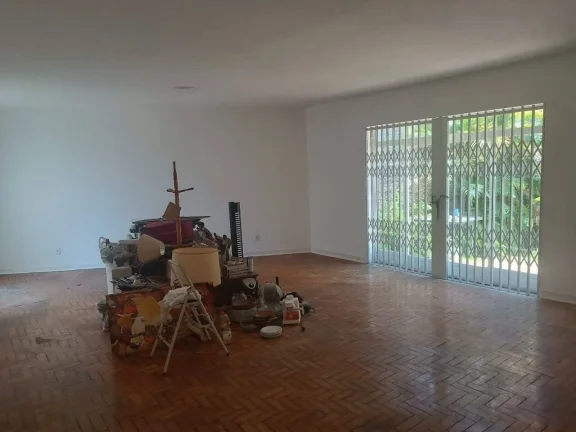 Imagem Casa Jabaquara - 187M², 3 Dorms, 4 Vagas, Quintal.