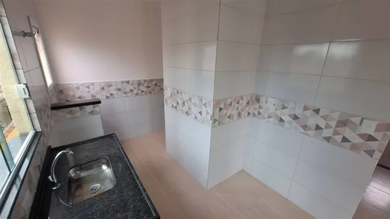 Imagem Casa 2 dormitórios com sacada a venda em Praia Grande 200metros da praia
