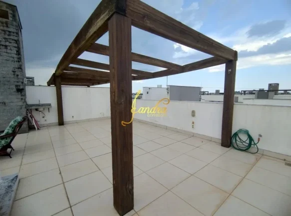 Imagem Apto em condomínio fechado com 03 suites mobiliado e decorado