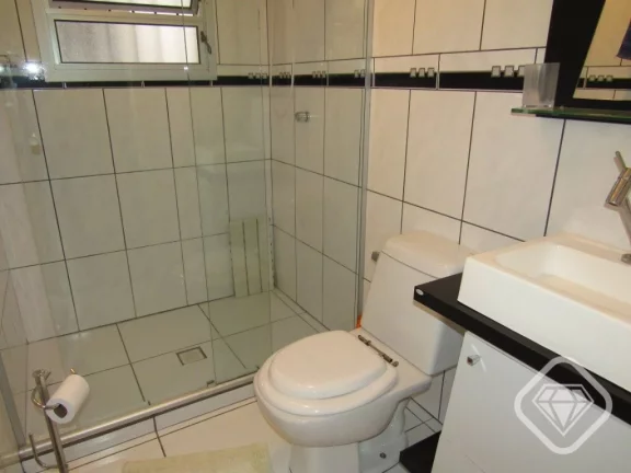 Imagem Residência ampla e charmosa no coração da Tristeza!

Brilhante Imóveis vende uma bela casa semi ...