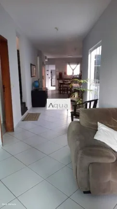 Imagem Casa para Venda em Santo André, Jardim, 3 dormitórios, 1 suíte, 2 banheiros, 4 vagas