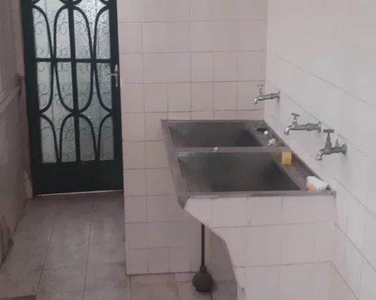 Imagem sobrado com 4 dormitórios, com jardim FL26