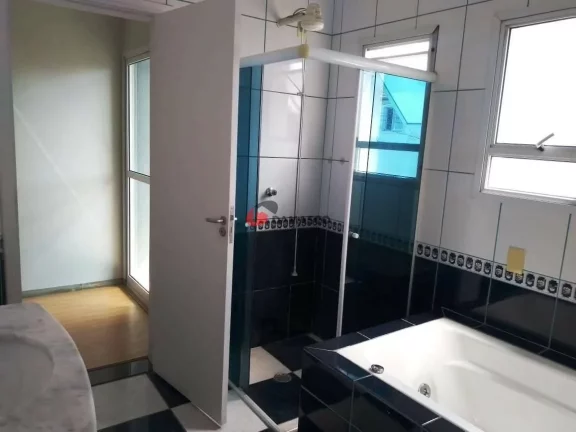 Imagem Sobrado à venda 3 Quartos, 3 Suites, 6 Vagas, 325M², Cerâmica, São Caetano do Sul - SP